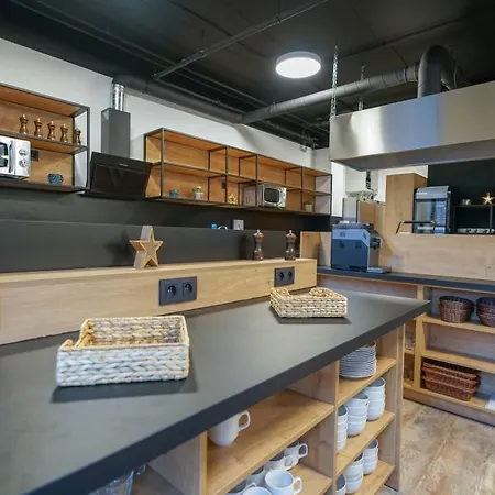 Chors Like A - 1st World Nft Block & Art Capsule Metachors * Bratislava