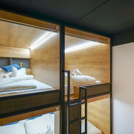 Chors Like A - 1st World Nft Block & Art Capsule Metachors Bratislava