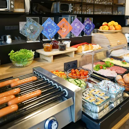 Chors Like A - 1st World Nft Block & Art Capsule Metachors * Bratislava