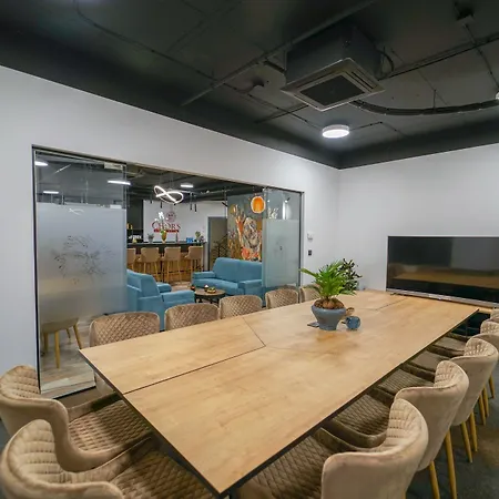 Chors Like A - 1st World Nft Block & Art Capsule Metachors Bratislava