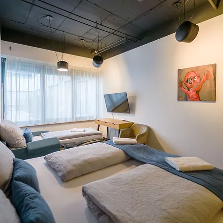Hostal Chors Like A - Capsule & Nft Boutique - Center