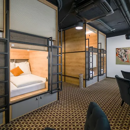 Chors Like A - 1st World Nft Block & Art Capsule Metachors *