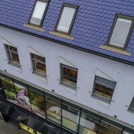Chors Like A - Capsule & Nft Boutique - Center Братислава