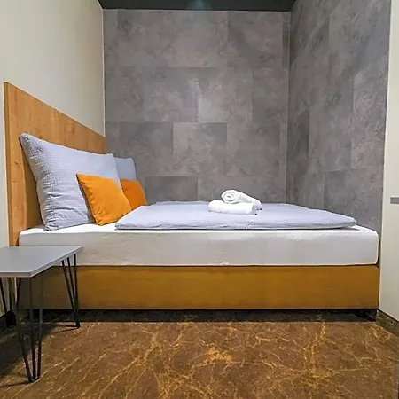 Chors Like A - Capsule & Nft Boutique - Center Hostel *