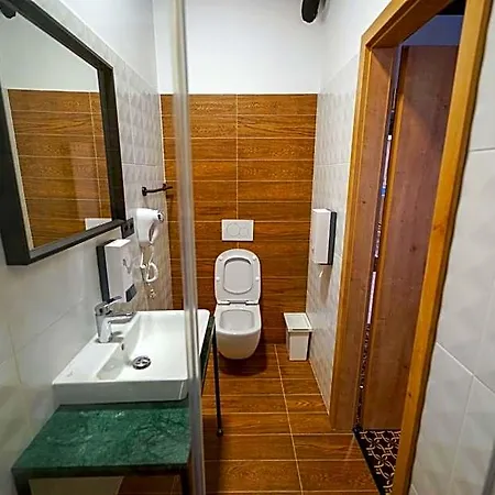 Hostel Chors Like A - Capsule & Nft Boutique - Center Bratislava