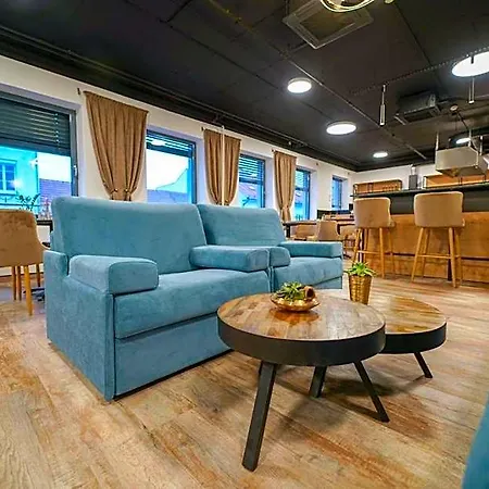 Chors Like A - Capsule & Nft Boutique - Center Hostel