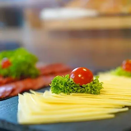 Chors Like A - Capsule & Nft Boutique - Center * Bratislava