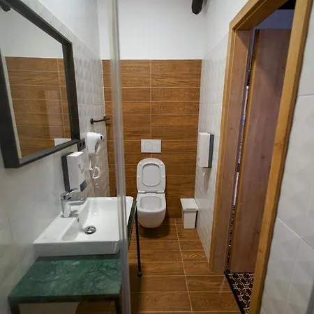 Chors Like A - Capsule & Nft Boutique - Center Hostel
