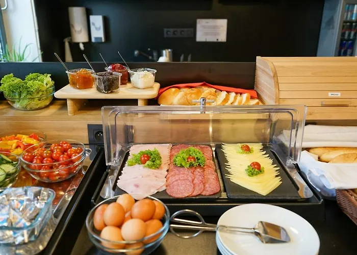 Chors Like A - 1st World Nft Block & Art Capsule Metachors Hostel