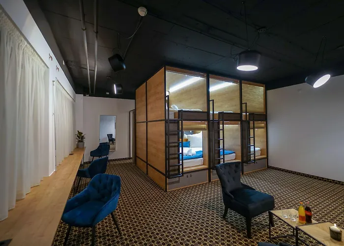 Chors Like A - 1st World Nft Block & Art Capsule Metachors Hostel *