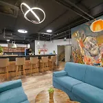 Chors Like A - Capsule & Nft Boutique - Center