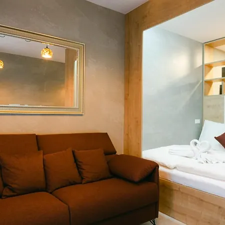 Chors Like A - 1st World Nft Block & Art Capsule Metachors Bratislava