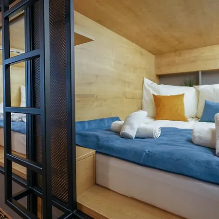 Chors Like A - 1st World Nft Block & Art Capsule Metachors *