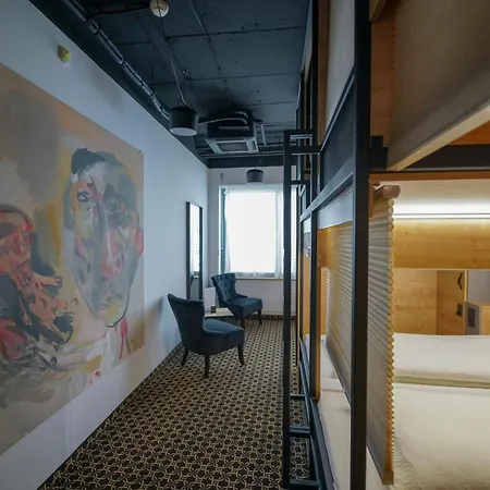 Chors Like A - 1st World Nft Block & Art Capsule Metachors Bratislava